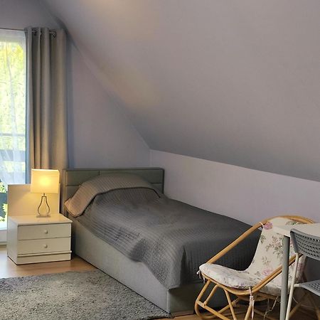 Apartmán Dom Na Zaciszu Varšava Exteriér fotografie